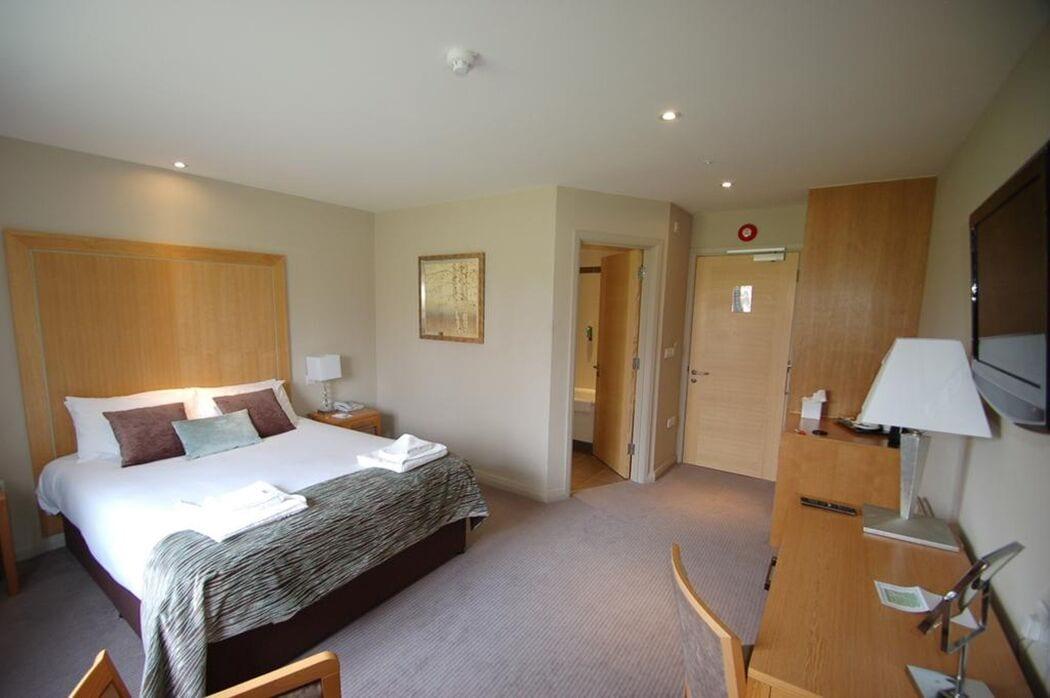 Kings Court Hotel Олстер Екстер'єр фото