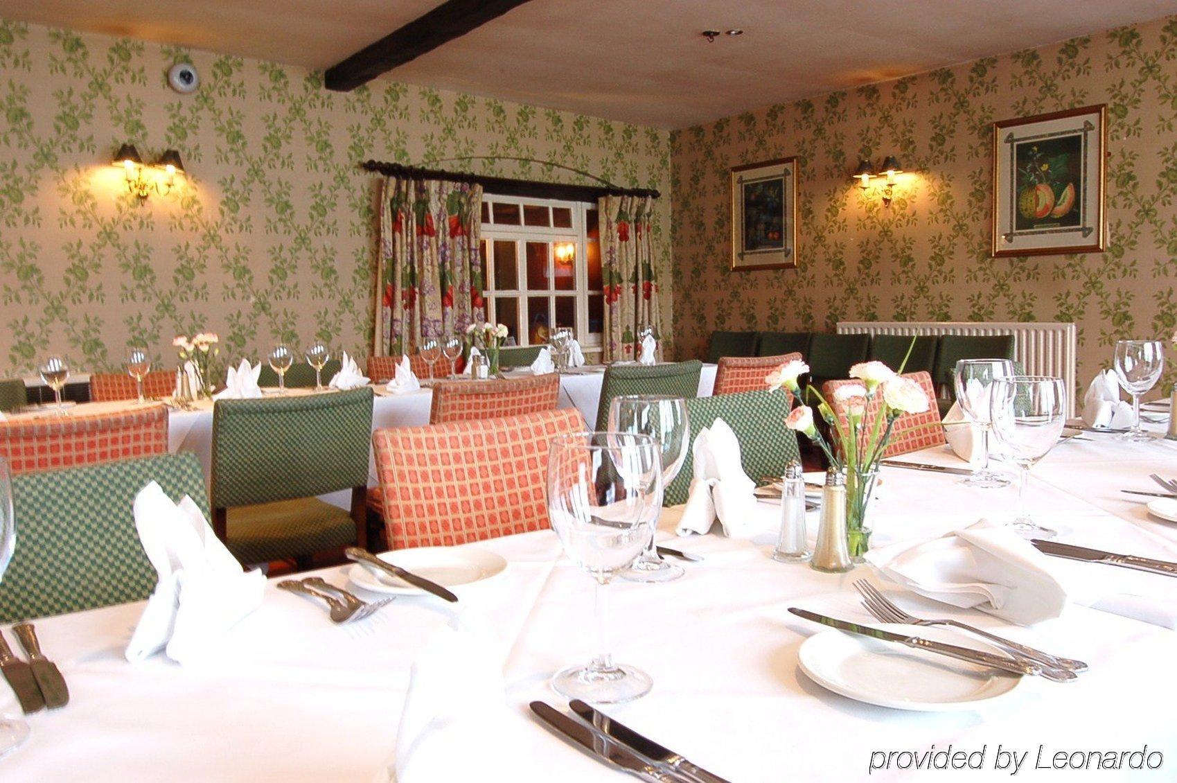 Kings Court Hotel Олстер Ресторан фото
